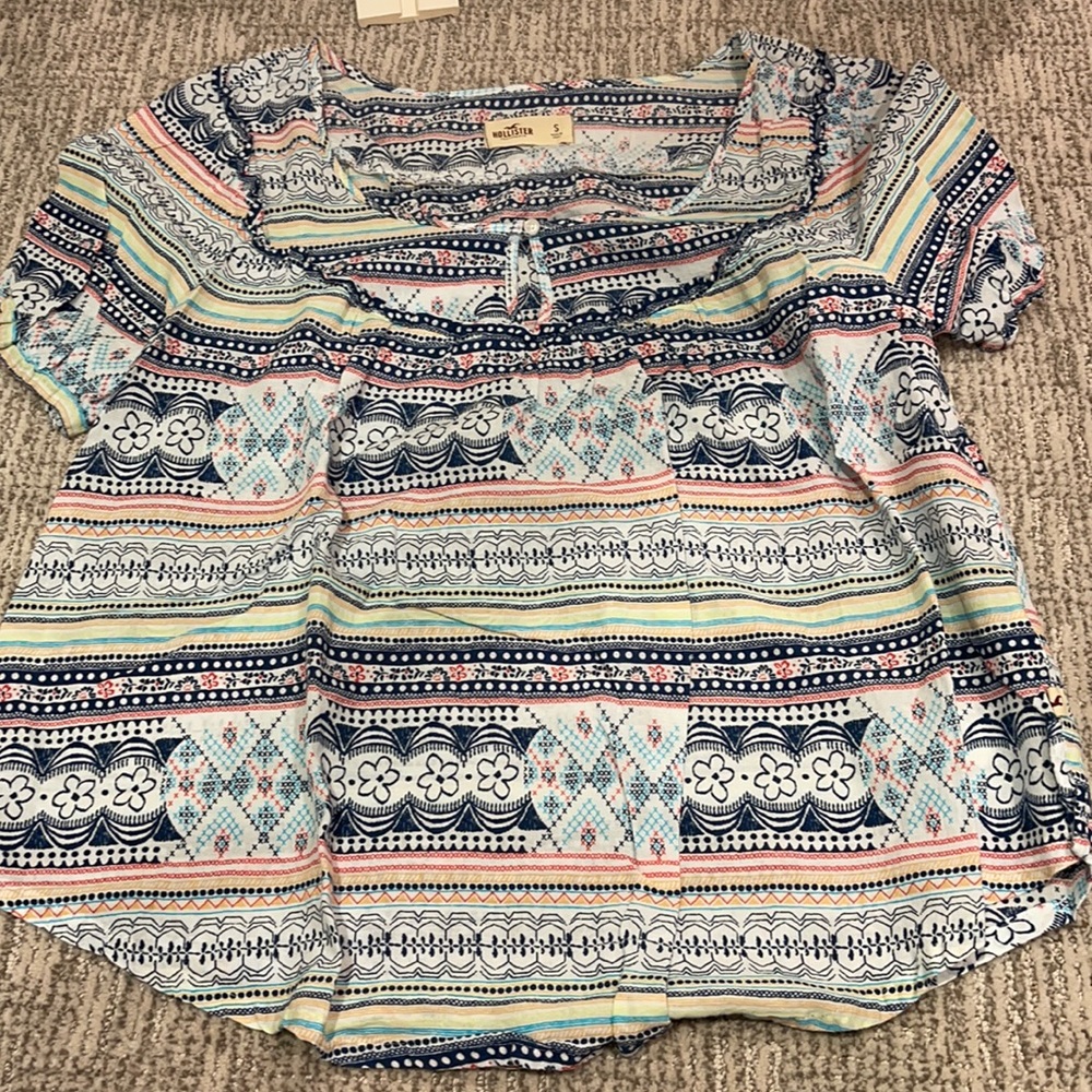 Hollister shirt